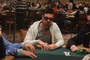 Partito fra le polemiche il “Mini One Drop”: tanti italiani al Day2