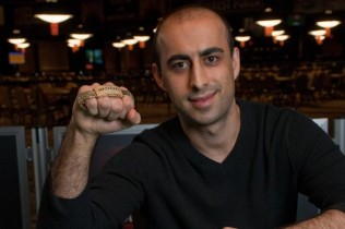 Daniel Alaei vince il suo quarto braccialetto al Pot Limit Omaha da 10.000$