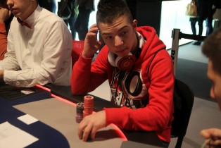 Andrea Crobu attenta nuovamente il Sunday Special, gran bagarre nell’High Roller!