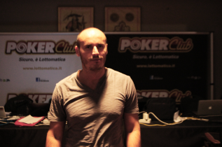 Muhamet Perati: “Dovevo fare di nuovo 100.000 fiches per rendere +EV un altro giorno di accumulator”