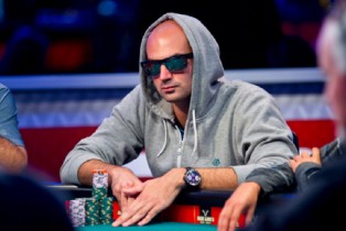 WSOP – Il francese Loosli comanda un super field nel $5000 Six-Handed, Mercier è ancora on fire