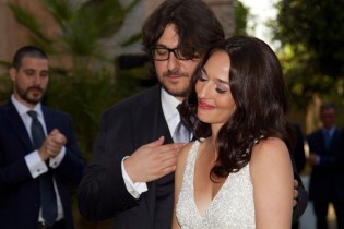 “Poco poker, è stata una festa bellissima!” Il matrimonio di Giovanni Rizzo e Kara Scott raccontato da Bognanni