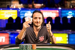 WSOP 2014: Kitai re del 6-Handed, Danzer vince al Razz e Heimiller trionfa al Seniors