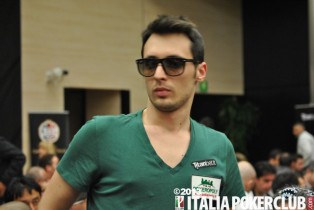 Andrea ‘andryguen’ Panarese punta il Sunday High Roller, ‘tommilao’ chipleader al Sunday Special