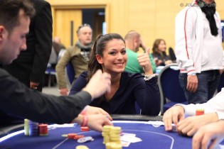 Sabina Hiatullah: “Ho scoperto la Casa degli Assi grazie a IPC e ho ceduto al fascino del piccolo schermo!”