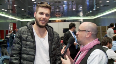 Poker Tips: flattare AK nel preflop di un torneo