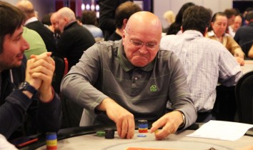 Tilt Poker Cup – Braccini tra chipleading e spot critici: “Non ha senso giocarsi un coin flip a inizio day1!”