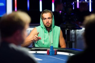EPT Main Event – Day 2: Schemion chipleader, Sammartino on fire! Otto italiani al Day 3
