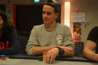 Micro Series PokerStars Day 9 – ‘runnobene83’ vince l’evento 26 contro Luca ‘steva10’ Stevanato, ai piedi del podio Cristiano ‘crisbus81’ Guerra