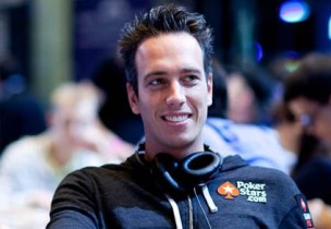 Lex Veldhuis educa un suo follower su Twitch: “Ti spiego io cos’è il fuoco…”