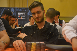 Denis Karakashi hot al Sunday Special, anche Palumbo cerca l’acuto al Sunday High Roller