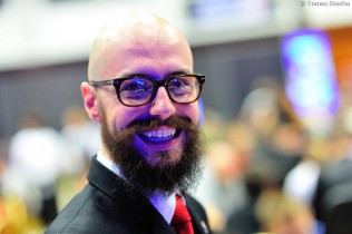 “Impossibile che nessuno al tavolo se ne sia accorto!” Il td EPT Luca Vivaldi sul presunto cheating al Main WSOP