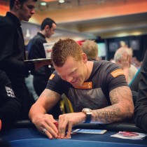 Quanti VIP al Main Event WSOP! Sfortunati Riise, Trevisani e Aaron Paul, al Day2 Ray Romano e Brad Garrett.