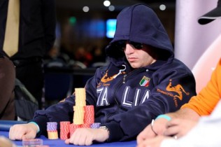 EPT Barcellona Day 3 – Ecatombe azzurra: ci aggrappiamo a Furneri. Khoroshenin chipleader, occhio a Zinno e Juanda!