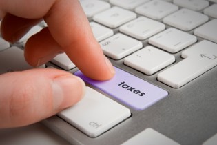 I colossi del web tremano per l’anticipo della Digital Tax, la nuova imposta che colpisce anche il poker online