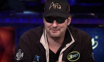 “One man show” alle WSOP: il day 4 di Phil Hellmuth, il re dei “trash-talker”