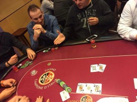 Boom a Campione d’Italia: floppa scala reale in un mtt da 70€ e vince il jackpot di 17.000€!