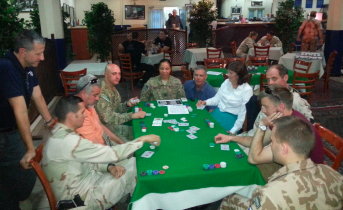 Il poker dove non t’aspetti: alla base NATO di Kabul si gioca da anni ogni venerdì!