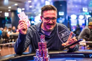 IPO 21 – Fernando Colazzo vince su un monster field da 2.300 partecipanti, runnerup Alessandro De Leo
