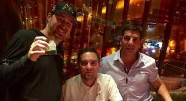 Busta due eventi WSOP in pochi minuti e va a sbronzarsi all’Aria: la notte da leoni di… Phil Hellmuth!