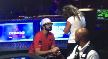 Jason Mercier chiede la mano di Natasha Barbour alle WSOP!