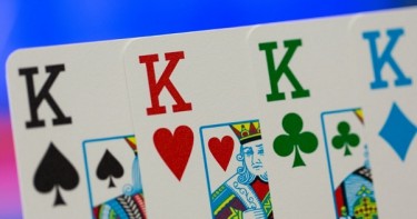 L’EPT ripropone i mazzi con quattro colori, l’opinione dei giocatori è spaccata