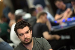 Estrellas Main Event – Chris Moorman chipleader del final table, eliminati tutti gli italiani!