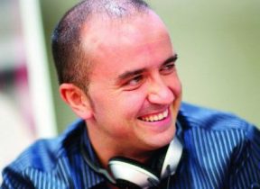 Il ‘j’accuse’ di De Michele: “Se oggi è più complesso far soldi è anche a causa del coaching/staking”