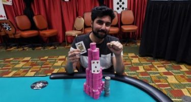 Misclick epico al WSOP Circuit: riceve K-K sul tablet, dichiara all in al tavolo live e vince!