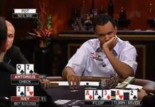 Mani storiche – Phil Ivey e il triplo floating On The Button!