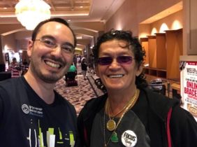 WSOP Backstage #5 – L’oppo con la chitarra, la dieta di Cates e l’attesa per il Main Event