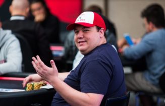 Shaun Deeb è il Player of the Year delle WSOP: “Non ho giocato una sola mano di cash”