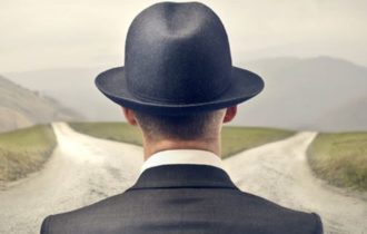 Punti di vista MTT – Flat o shove? La coppia di 5 di Bendi al Deep Stack WSOPE fa discutere