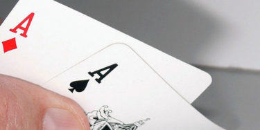 5 buoni motivi per NON slowplayare coppia di assi preflop