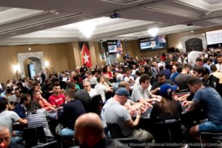 EPT Barcellona: nel giorno del record, gli azzurri assaltano il National verso il day 2