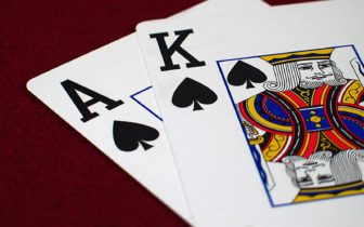 Jonathan Little e il corretto utilizzo di A-K nel post flop