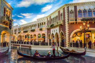 Cash game Las Vegas: le insidie del semibluff