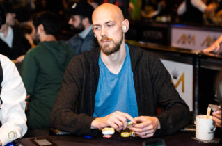 La prima mano del torneo che è costata a Stephen Chidwick il 100K Aussie Millions