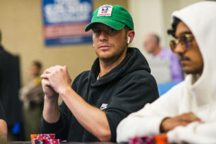 Da chipleader 11 left a undicesimo in quattro mani: l’incredibile debacle di Isaac Baron al WPT LA Classic