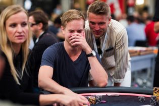 Viktor Blom fa tripletta al SHR Bowl, per Sam Greenwood doppietta in due sere!