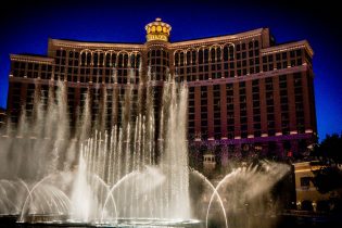 Las Vegas in crisi idrica. Dovremo chiudere i rubinetti? Le fontane del Bellagio…