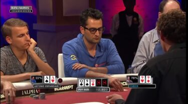WPT Alpha8 2016: Cates-Esfandiari, due assi sanguinosi