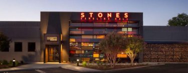 Un giocatore maleducato e un floorman inadatto: storia di un incidente dalla Poker Room dello Stones Casino, California