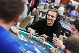 WSOP Circuit: Pignataro, Trippi e Iocco a caccia del ring nel Mini, cinquina azzurra nel Fifty