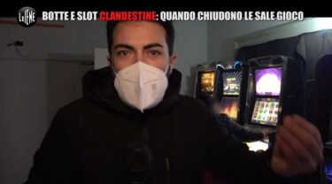Blitz delle Iene in una sala slot clandestina: serve la riapertura delle sale da gioco legali