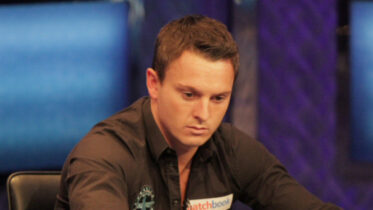 La storia di Sam Trickett, da calciatore mancato a pokerista di successo