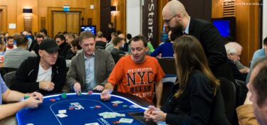 Una storia di poker etiquette dal Commerce di Los Angeles