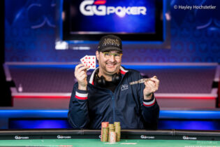 WSOP 2021: Hellmuth domina il POY, ecco la classifica degli incassi e degli ITM
