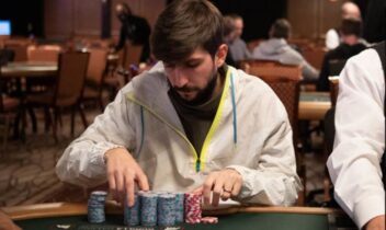 SCOOP: TiR3x11 strapazza tutti nel Thursday Special! Bloomtime a Luigi Curcio