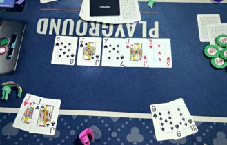 Poker live, vinto clamoroso Jackpot da 836mila dollari: che Bad Beat al Playground!